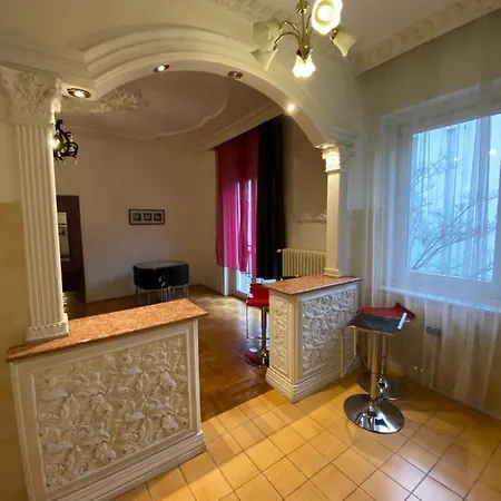 Appartement Monolit City Center *